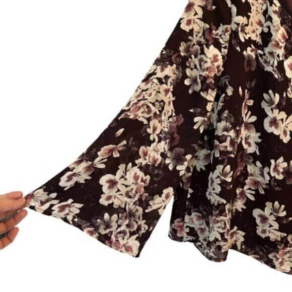 NWT Cupcakes and Cashmere | Women's Jerrin Floral-Print Blouse Size Medium - Picture 6 of 14